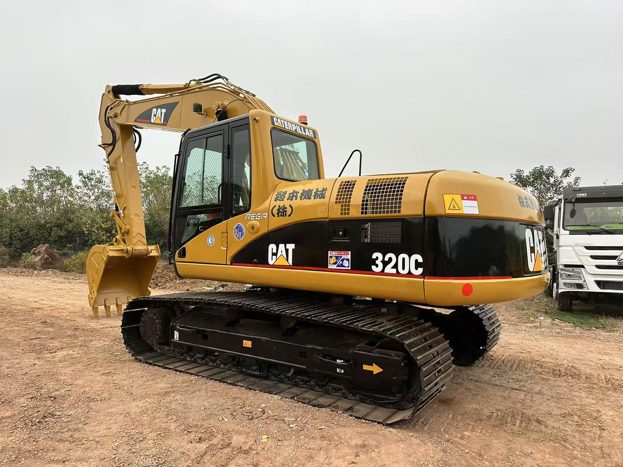 CATERPILLAR 320C - Багер гасеничар: слика 4 CATERPILLAR 320C - Багер гасеничар: слика 4