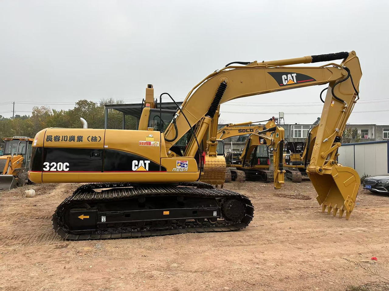 CATERPILLAR 320CL crawler excavator - Багер гасеничар: слика 3 CATERPILLAR 320CL crawler excavator - Багер гасеничар: слика 3