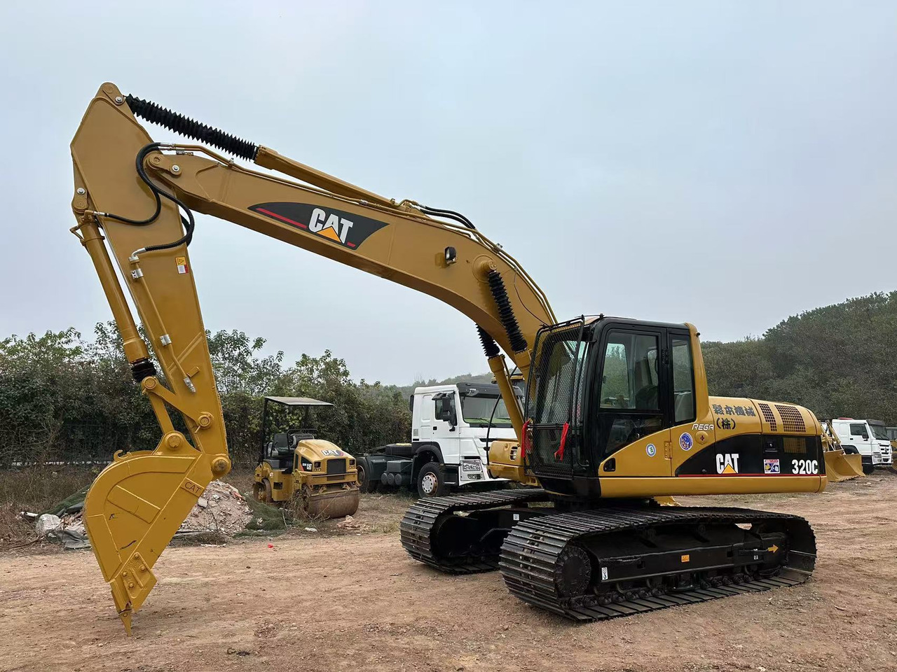 CATERPILLAR 320CL crawler excavator - Багер гасеничар: слика 2 CATERPILLAR 320CL crawler excavator - Багер гасеничар: слика 2