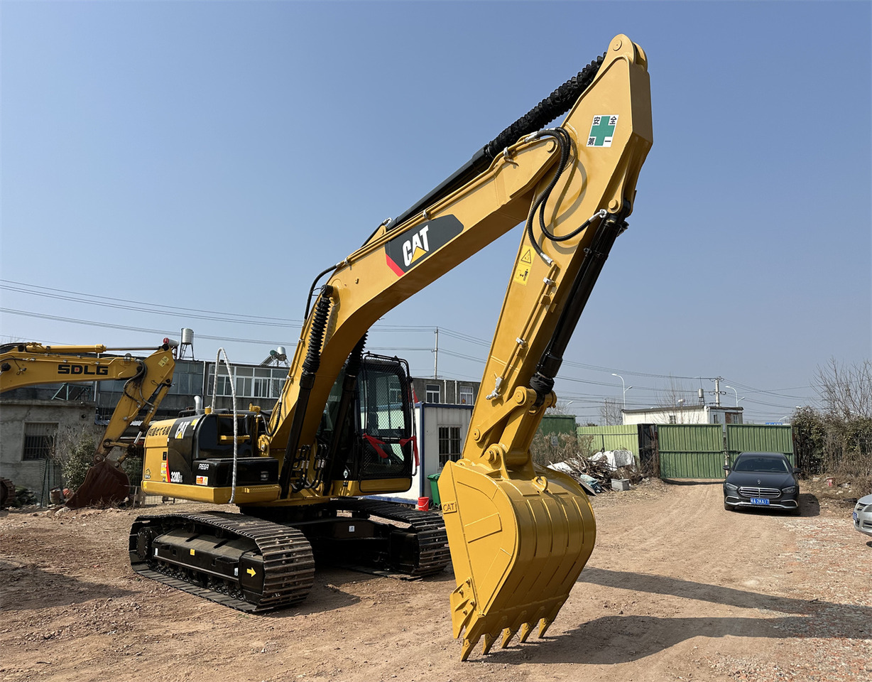 CATERPILLAR 320D2L - Багер гасеничар: слика 3 CATERPILLAR 320D2L - Багер гасеничар: слика 3