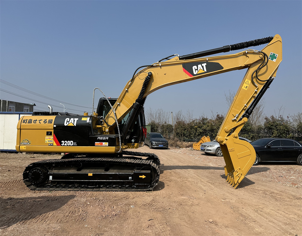 CATERPILLAR 320D2L - Багер гасеничар: слика 2 CATERPILLAR 320D2L - Багер гасеничар: слика 2