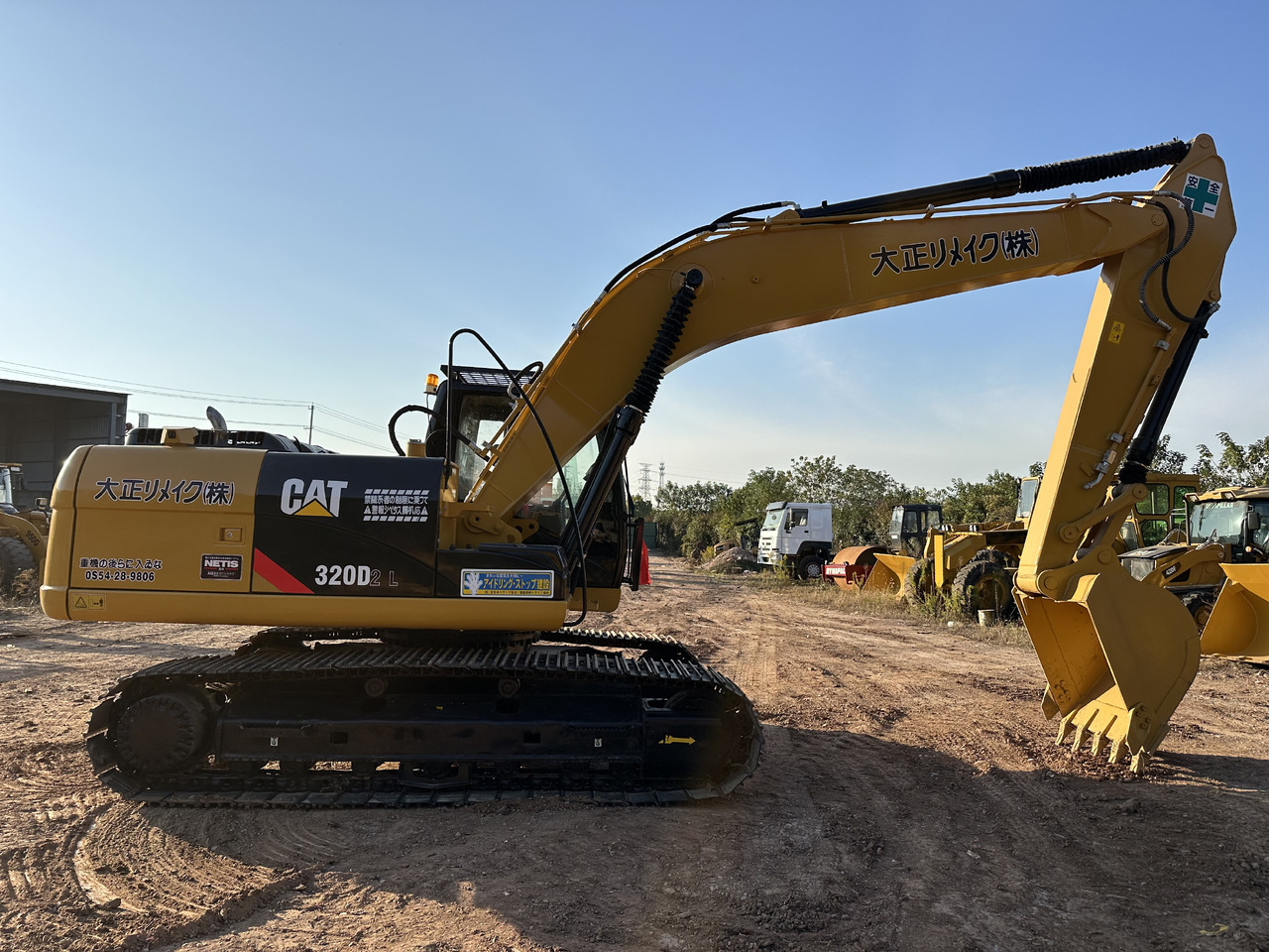 CATERPILLAR 320DL - Багер гасеничар: слика 2 CATERPILLAR 320DL - Багер гасеничар: слика 2