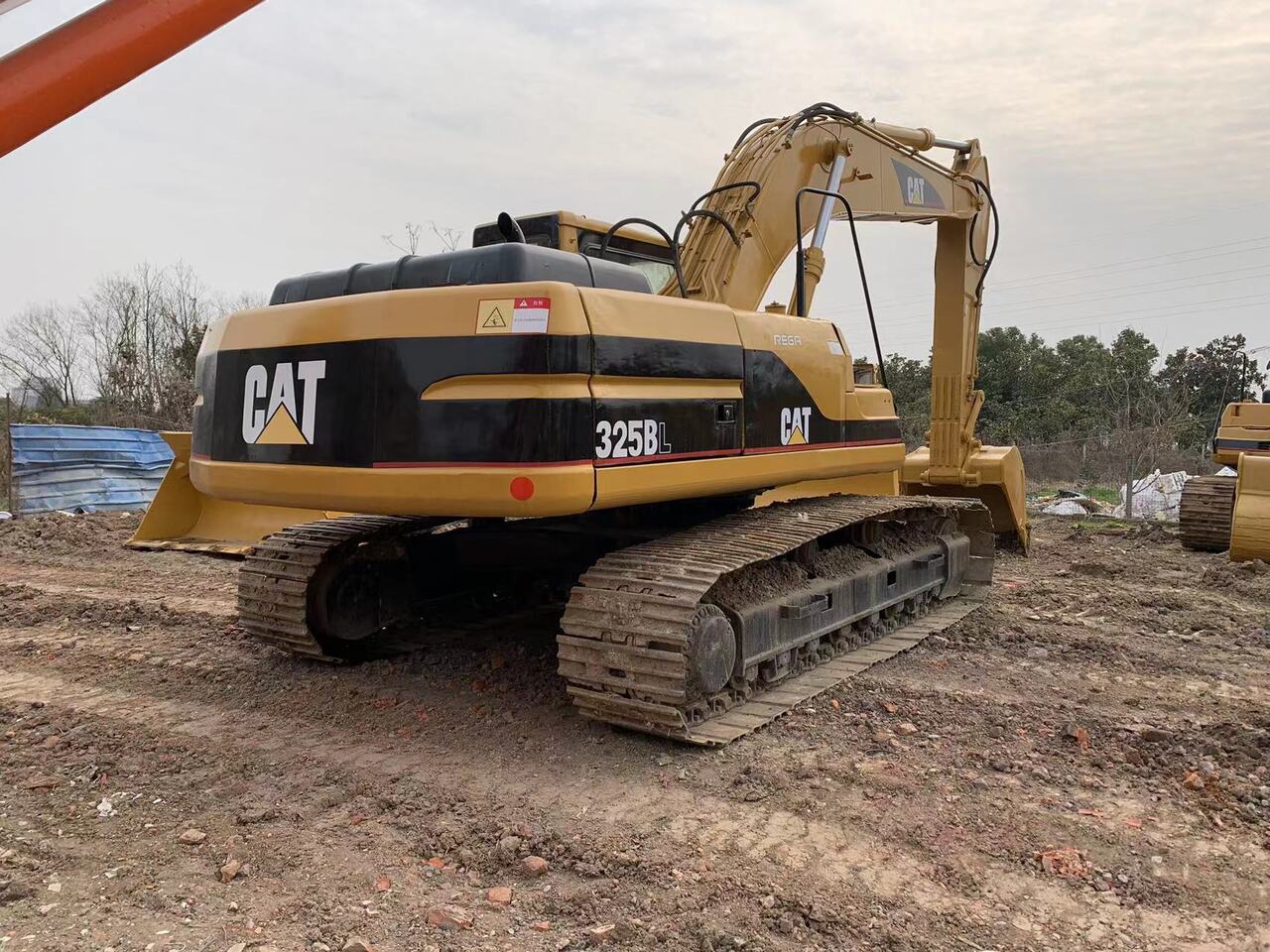 CATERPILLAR 325BL - Багер: слика 4 CATERPILLAR 325BL - Багер: слика 4