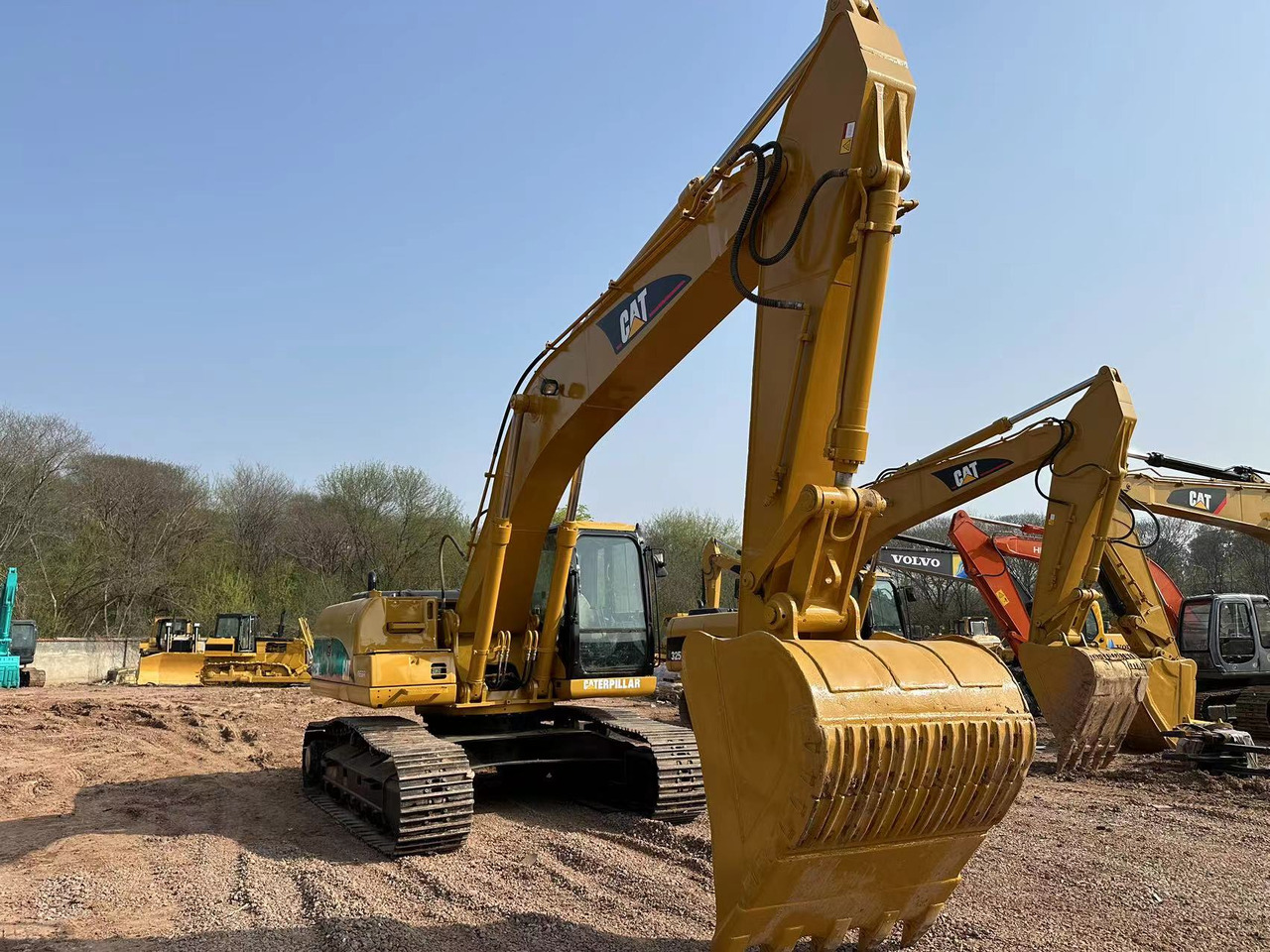 CATERPILLAR 325C - Багер гасеничар: слика 3 CATERPILLAR 325C - Багер гасеничар: слика 3