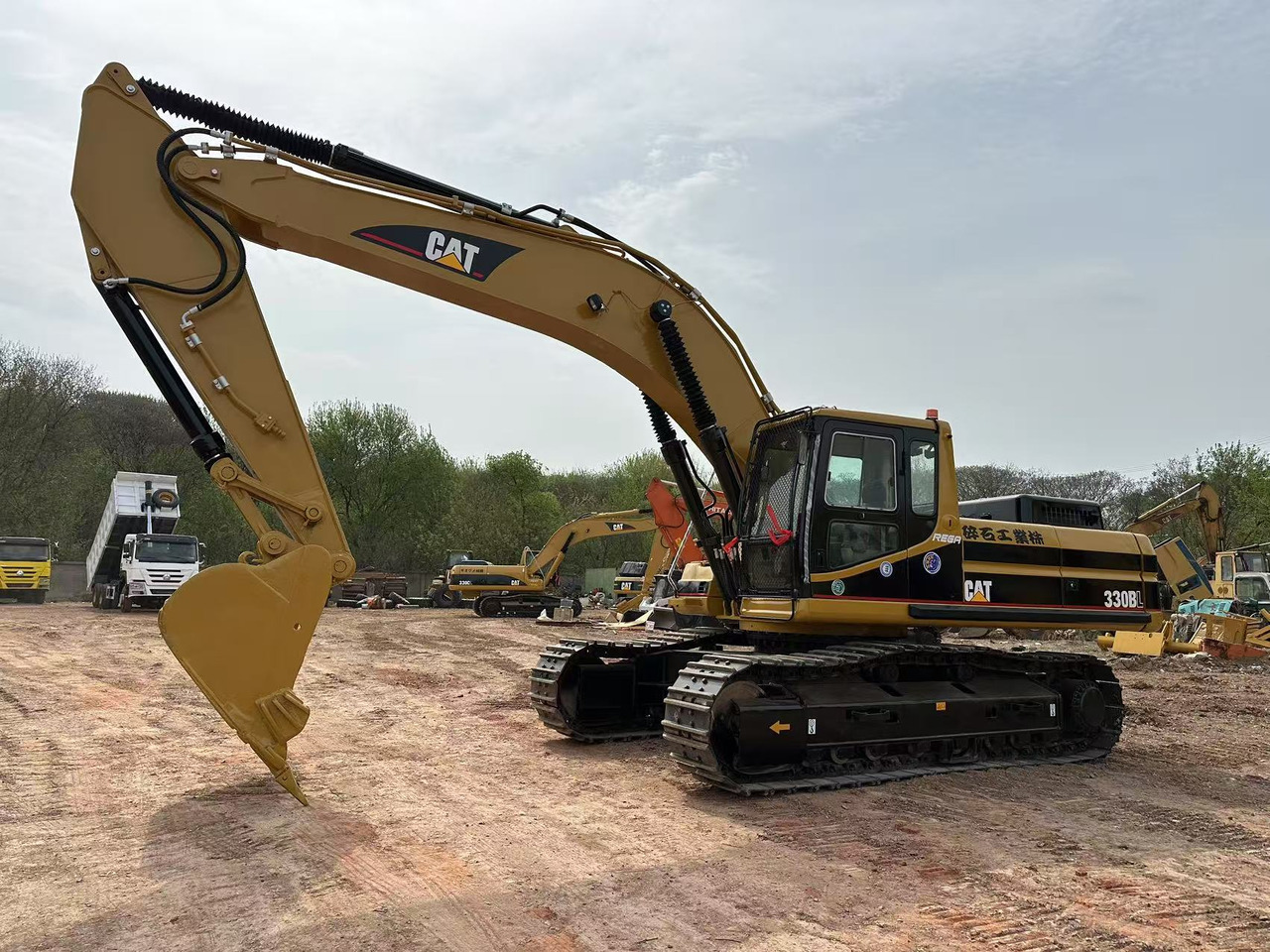 CATERPILLAR 330BL - Багер: слика 1 CATERPILLAR 330BL - Багер: слика 1