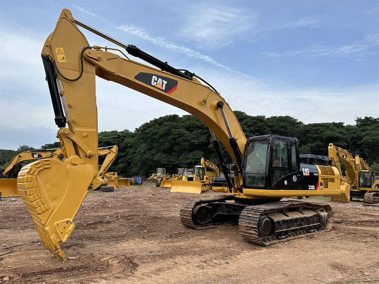 CATERPILLAR 330D excavator - Багер гасеничар: слика 4 CATERPILLAR 330D excavator - Багер гасеничар: слика 4