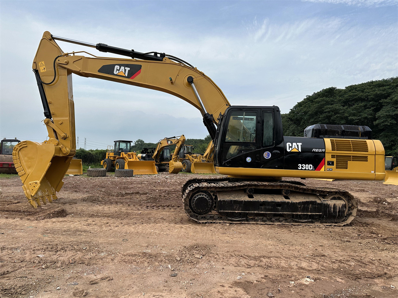 CATERPILLAR 330DL - Багер гасеничар: слика 2 CATERPILLAR 330DL - Багер гасеничар: слика 2