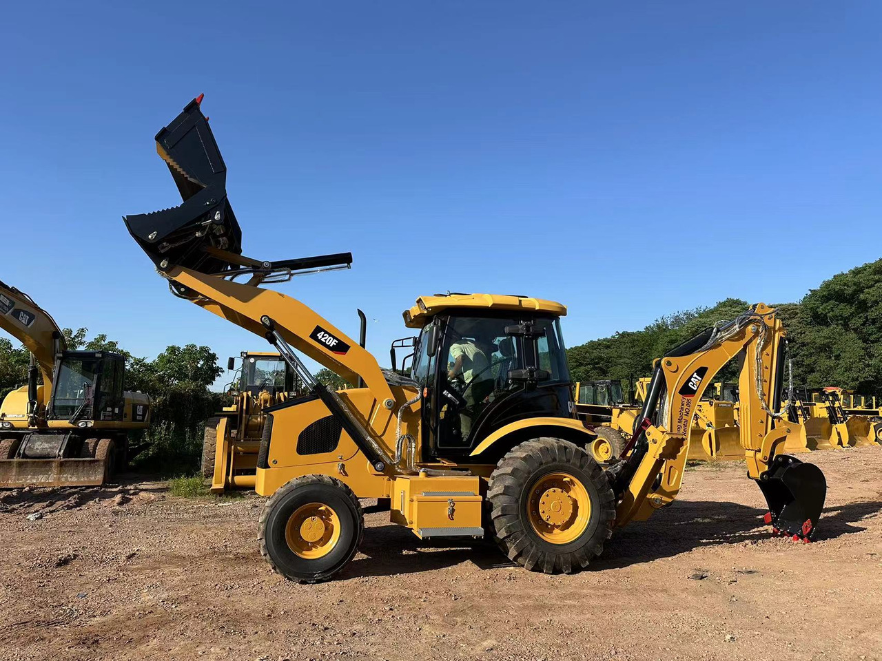 CATERPILLAR 420F2 - Ровокопач: слика 5 CATERPILLAR 420F2 - Ровокопач: слика 5