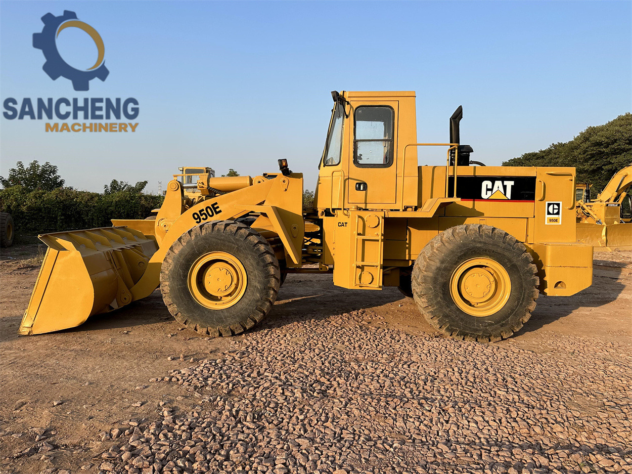 CATERPILLAR 950E - Натоварувач на тркала: слика 5 CATERPILLAR 950E - Натоварувач на тркала: слика 5