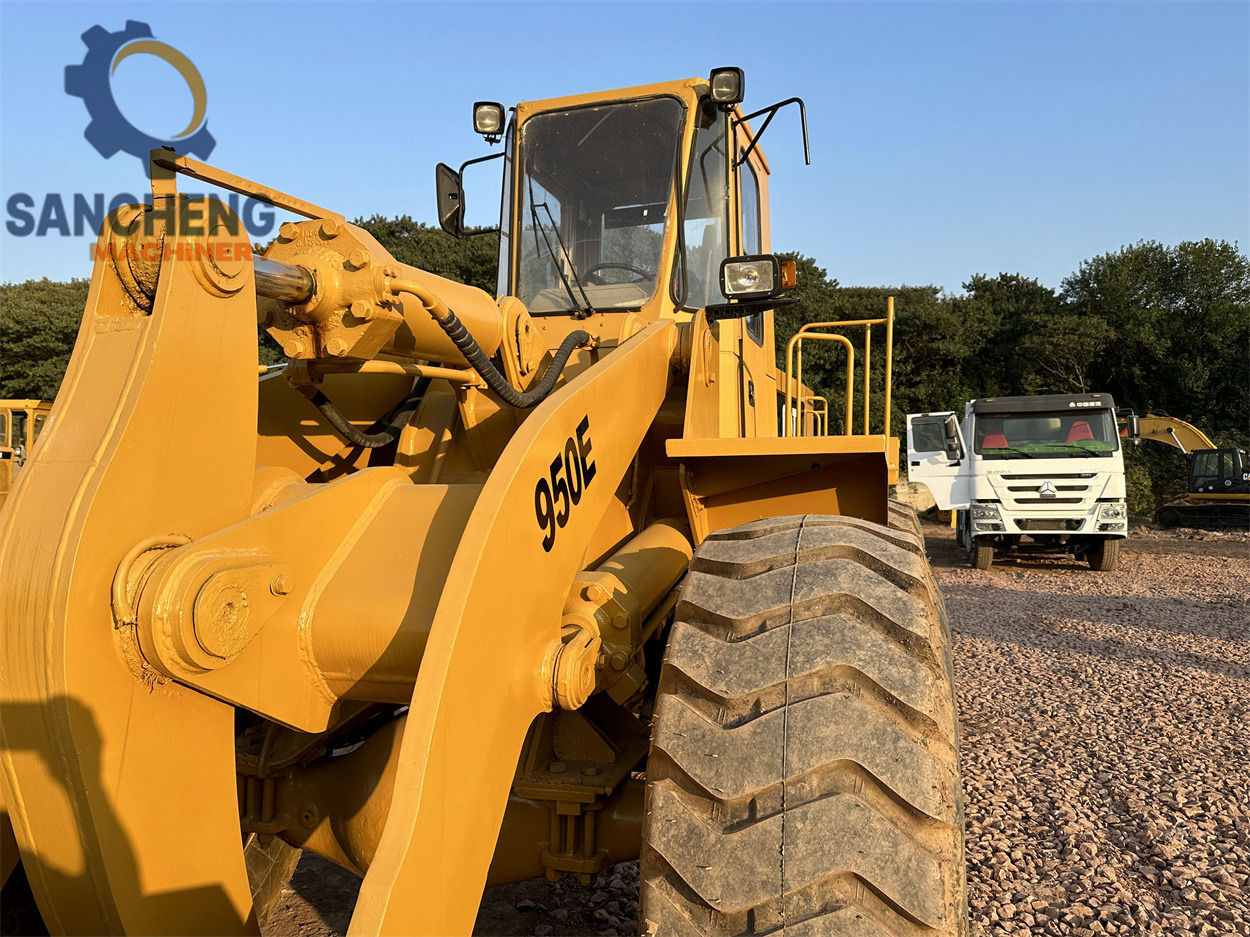 CATERPILLAR 950E - Натоварувач на тркала: слика 5 CATERPILLAR 950E - Натоварувач на тркала: слика 5