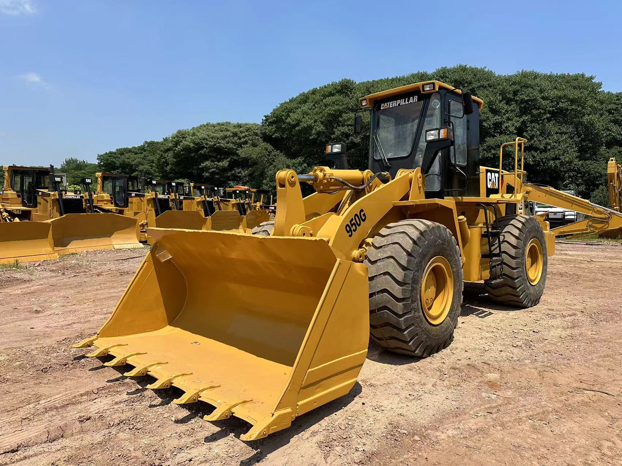 CATERPILLAR 950G - Натоварувач на тркала: слика 1 CATERPILLAR 950G - Натоварувач на тркала: слика 1