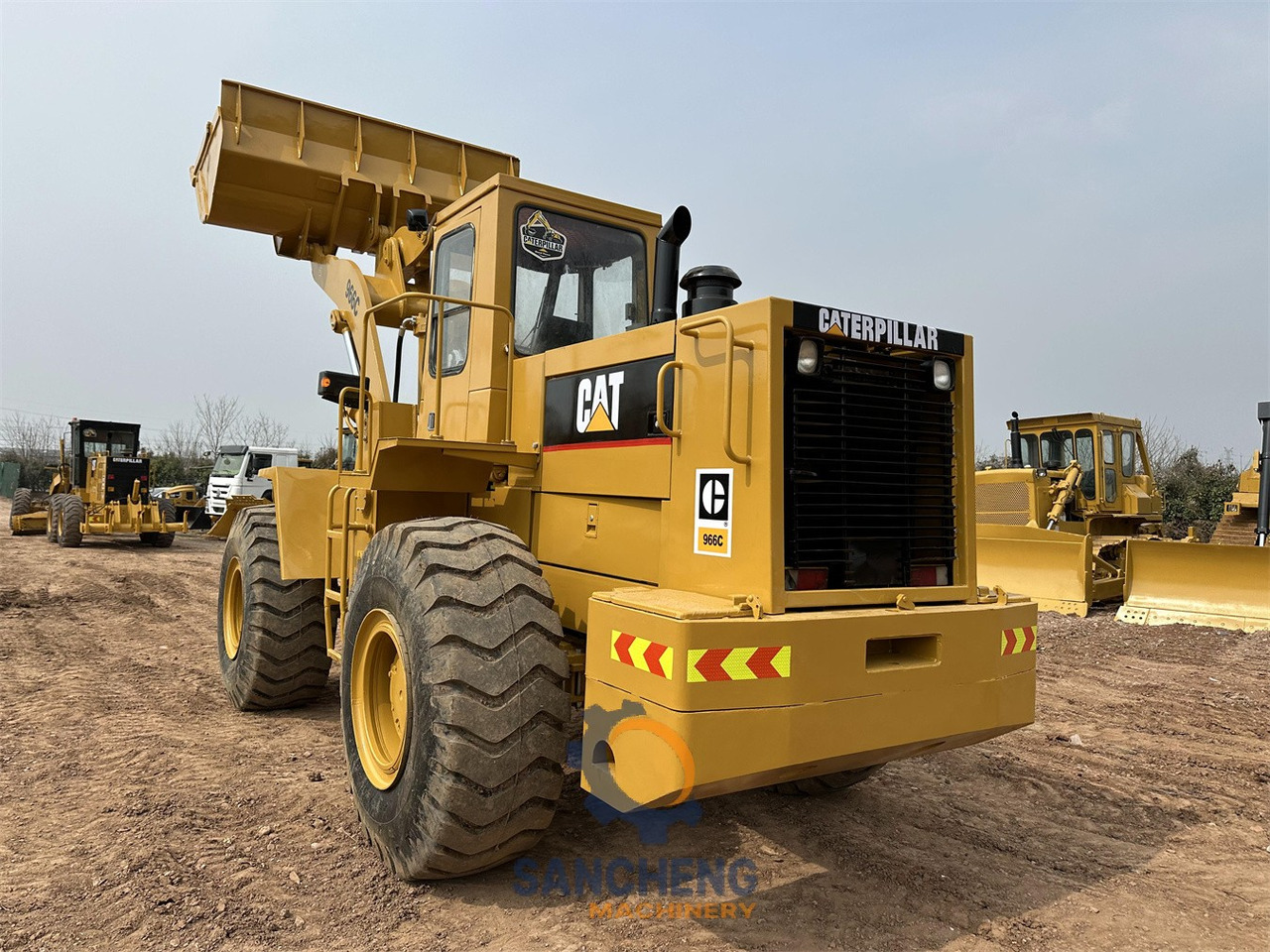 CATERPILLAR 966C - Натоварувач на тркала: слика 4 CATERPILLAR 966C - Натоварувач на тркала: слика 4