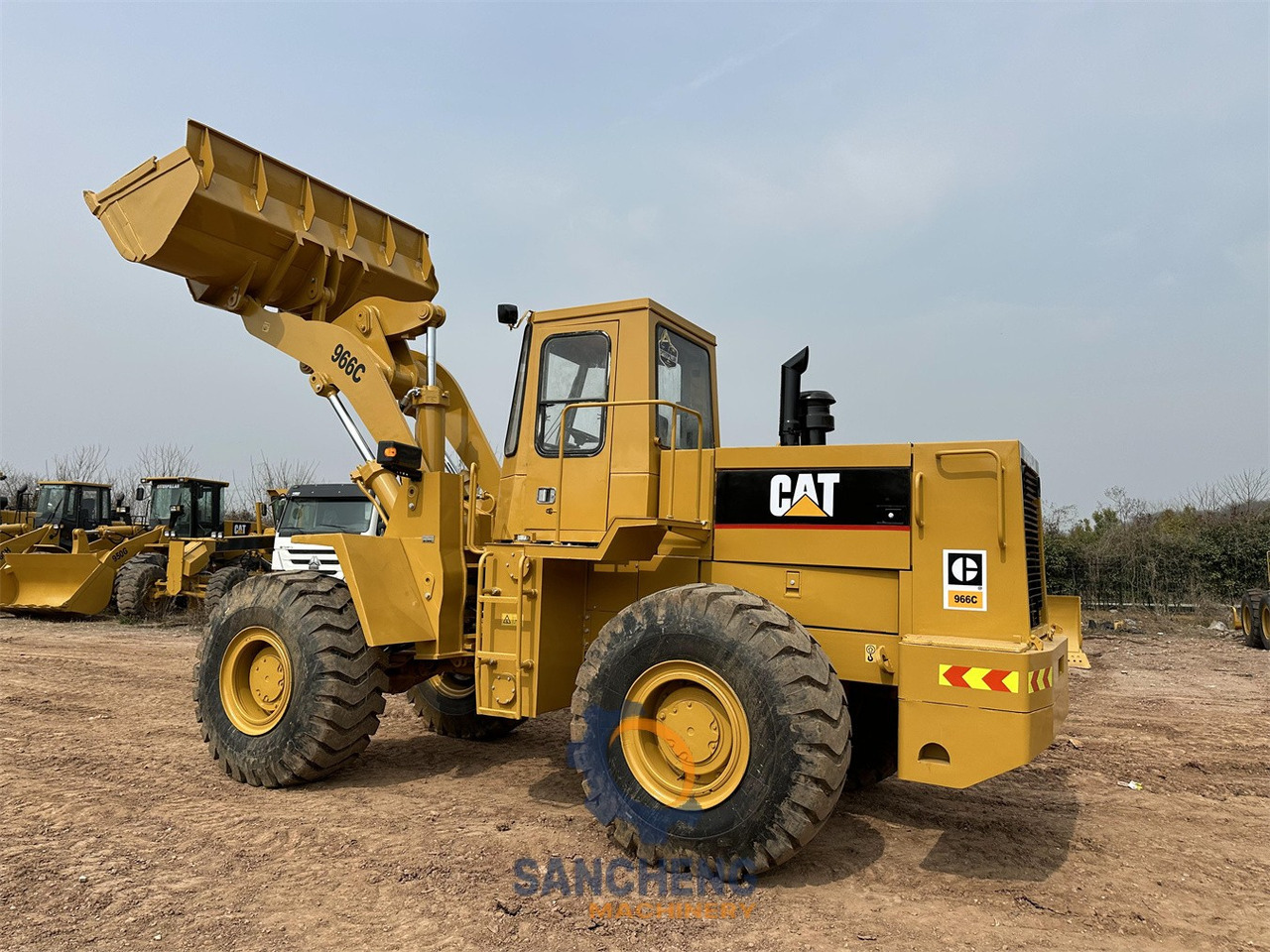 CATERPILLAR 966C - Натоварувач на тркала: слика 4 CATERPILLAR 966C - Натоварувач на тркала: слика 4