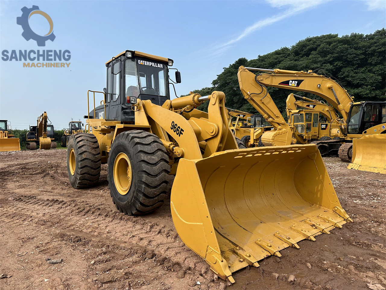 CATERPILLAR 966F - Натоварувач на тркала: слика 1 CATERPILLAR 966F - Натоварувач на тркала: слика 1