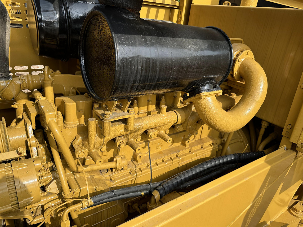 Натоварувач на тркала CATERPILLAR 966F: слика 9