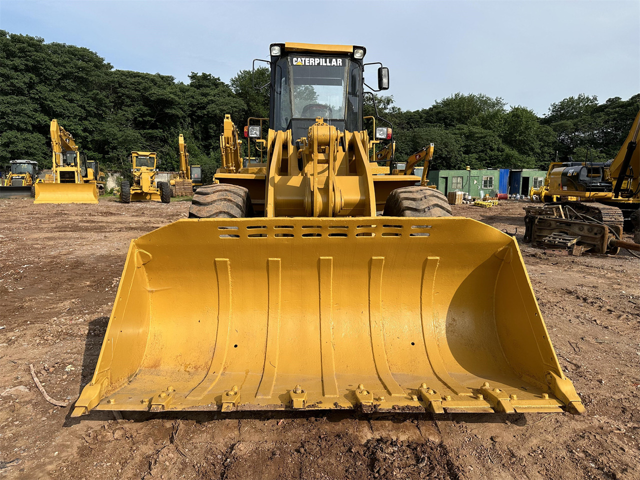 CATERPILLAR 966F - Натоварувач на тркала: слика 4 CATERPILLAR 966F - Натоварувач на тркала: слика 4