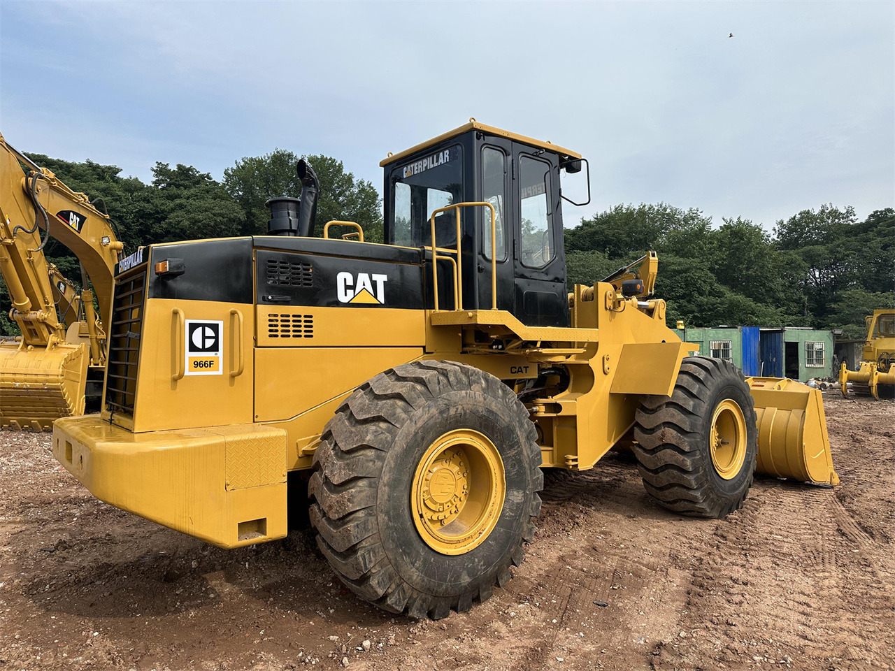 CATERPILLAR 966F - Натоварувач на тркала: слика 3 CATERPILLAR 966F - Натоварувач на тркала: слика 3