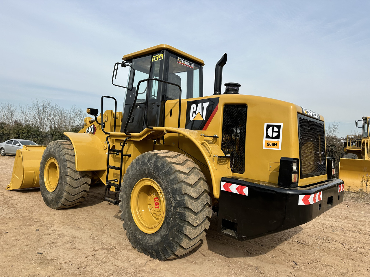 CATERPILLAR 966H - Натоварувач на тркала: слика 2 CATERPILLAR 966H - Натоварувач на тркала: слика 2