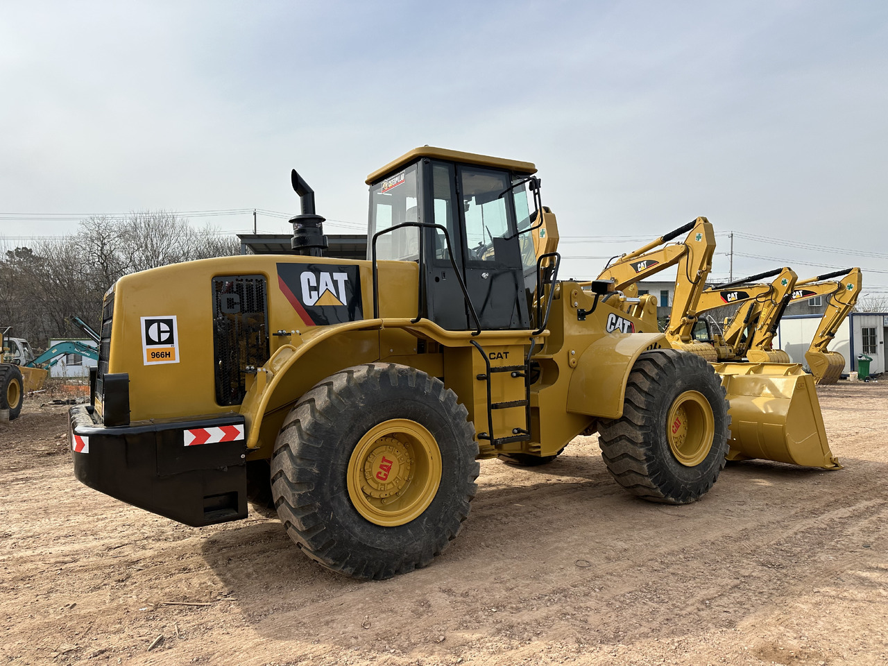 CATERPILLAR 966H - Натоварувач на тркала: слика 1 CATERPILLAR 966H - Натоварувач на тркала: слика 1