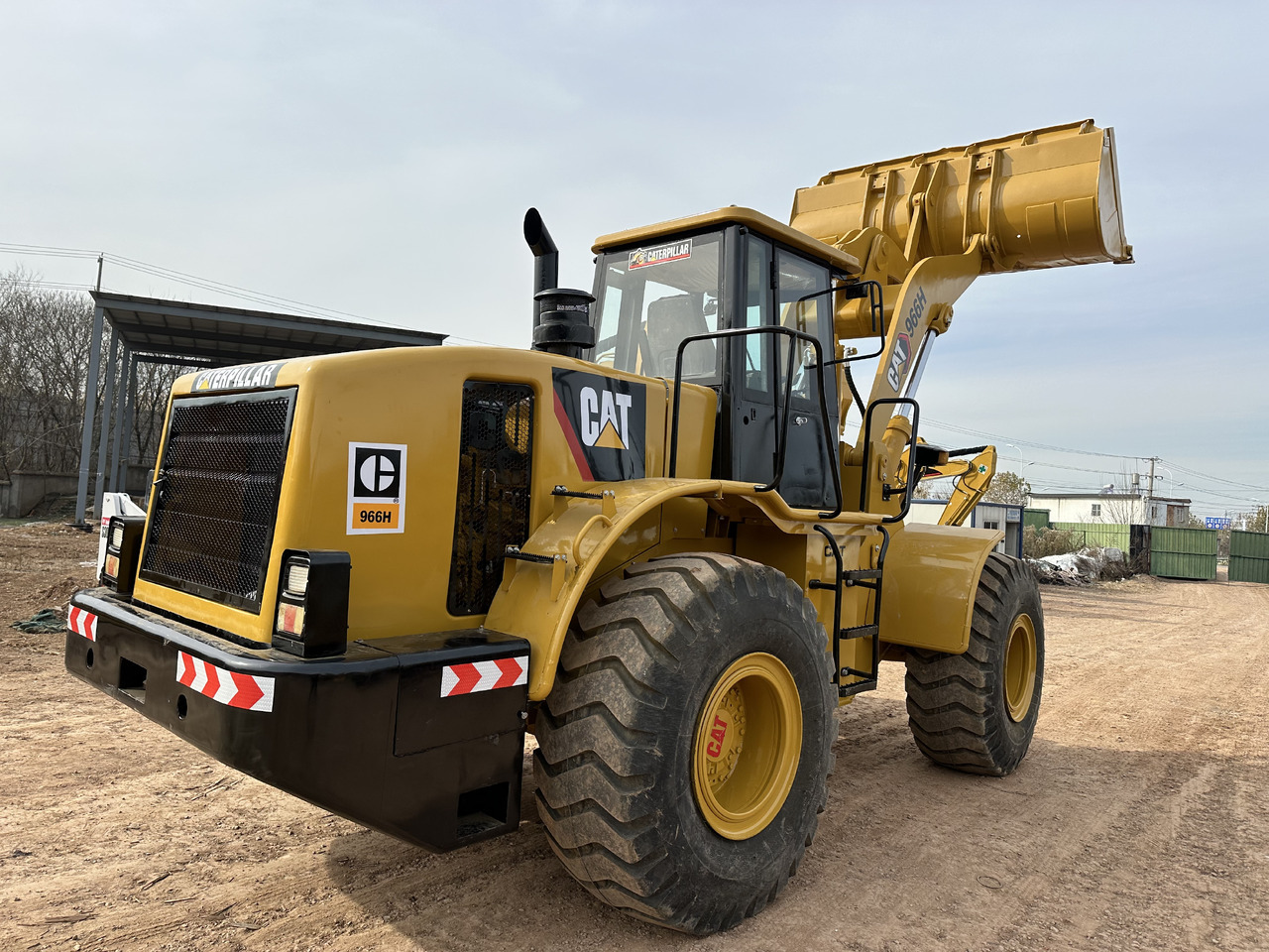 CATERPILLAR 966H - Натоварувач на тркала: слика 4 CATERPILLAR 966H - Натоварувач на тркала: слика 4