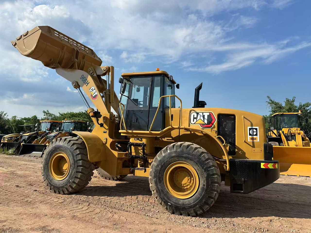 CATERPILLAR 966H - Натоварувач на тркала: слика 3 CATERPILLAR 966H - Натоварувач на тркала: слика 3