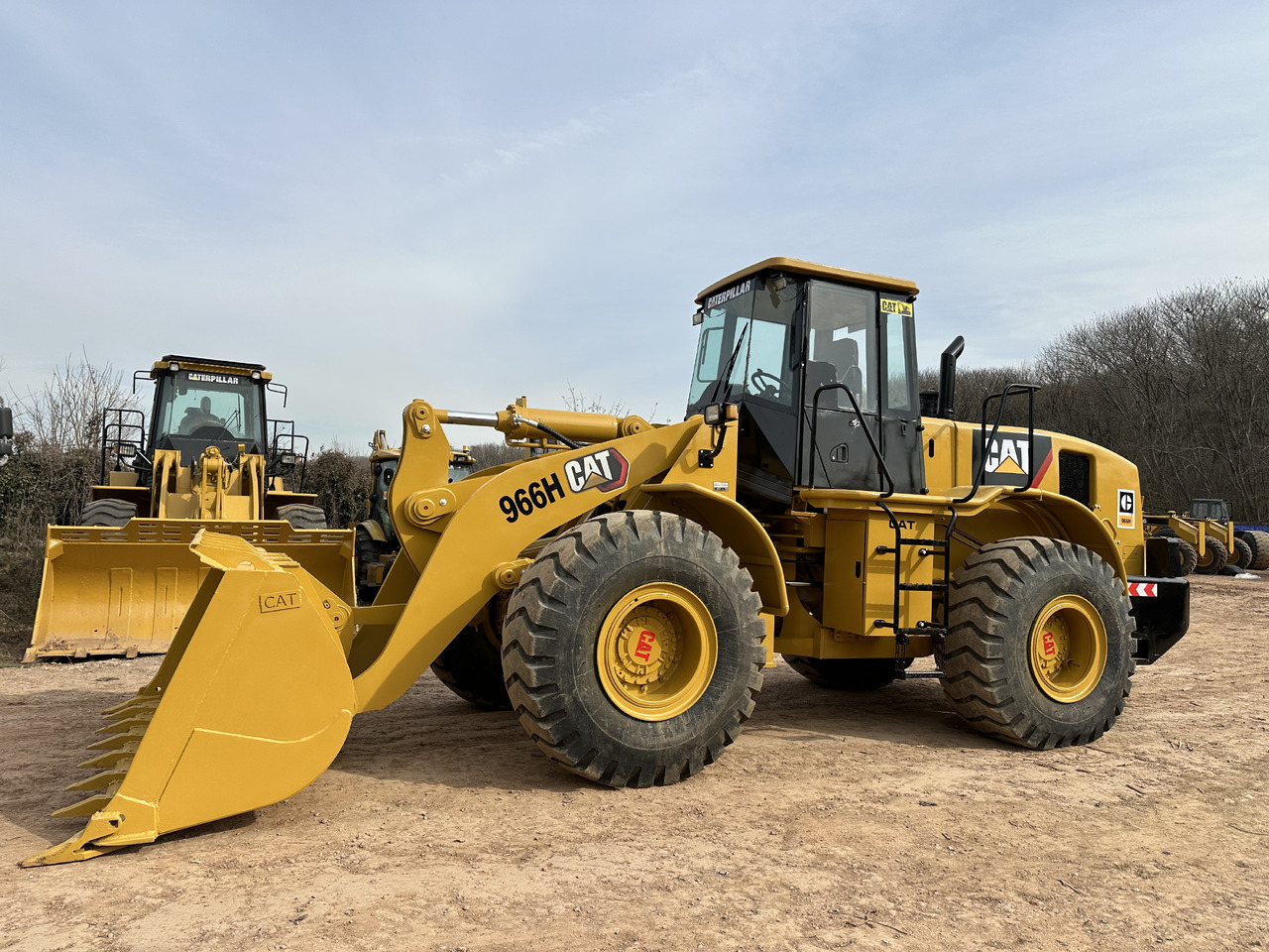 CATERPILLAR 966H - Натоварувач на тркала: слика 4 CATERPILLAR 966H - Натоварувач на тркала: слика 4