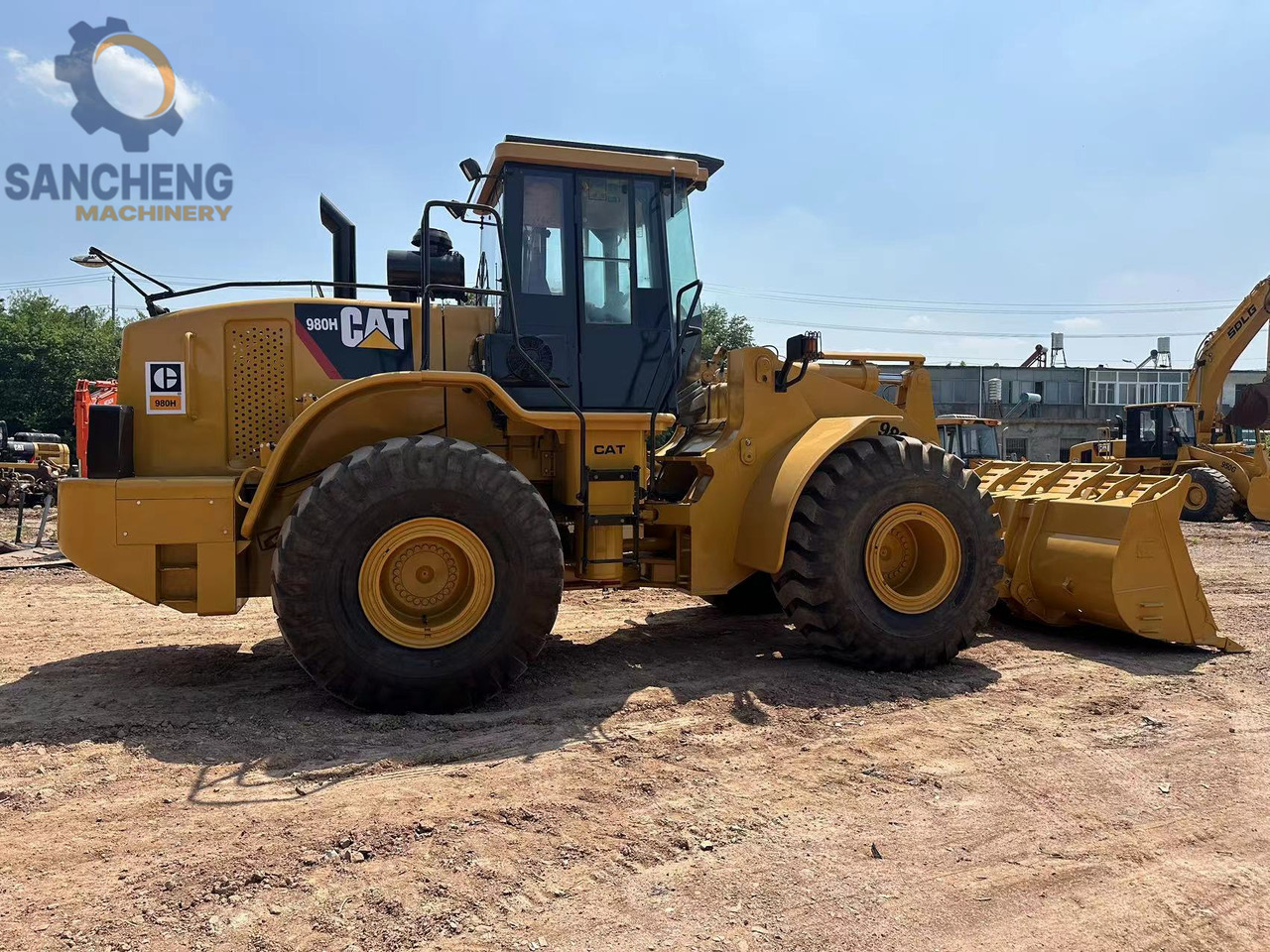 CATERPILLAR 980H - Натоварувач на тркала: слика 1 CATERPILLAR 980H - Натоварувач на тркала: слика 1