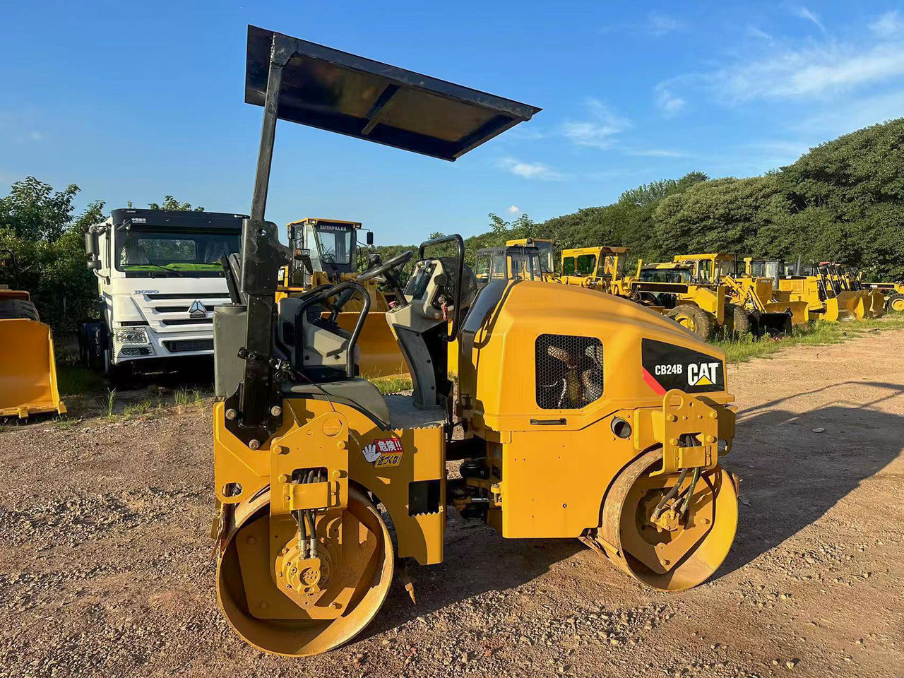 CATERPILLAR CB24B - Ваљак: слика 4 CATERPILLAR CB24B - Ваљак: слика 4