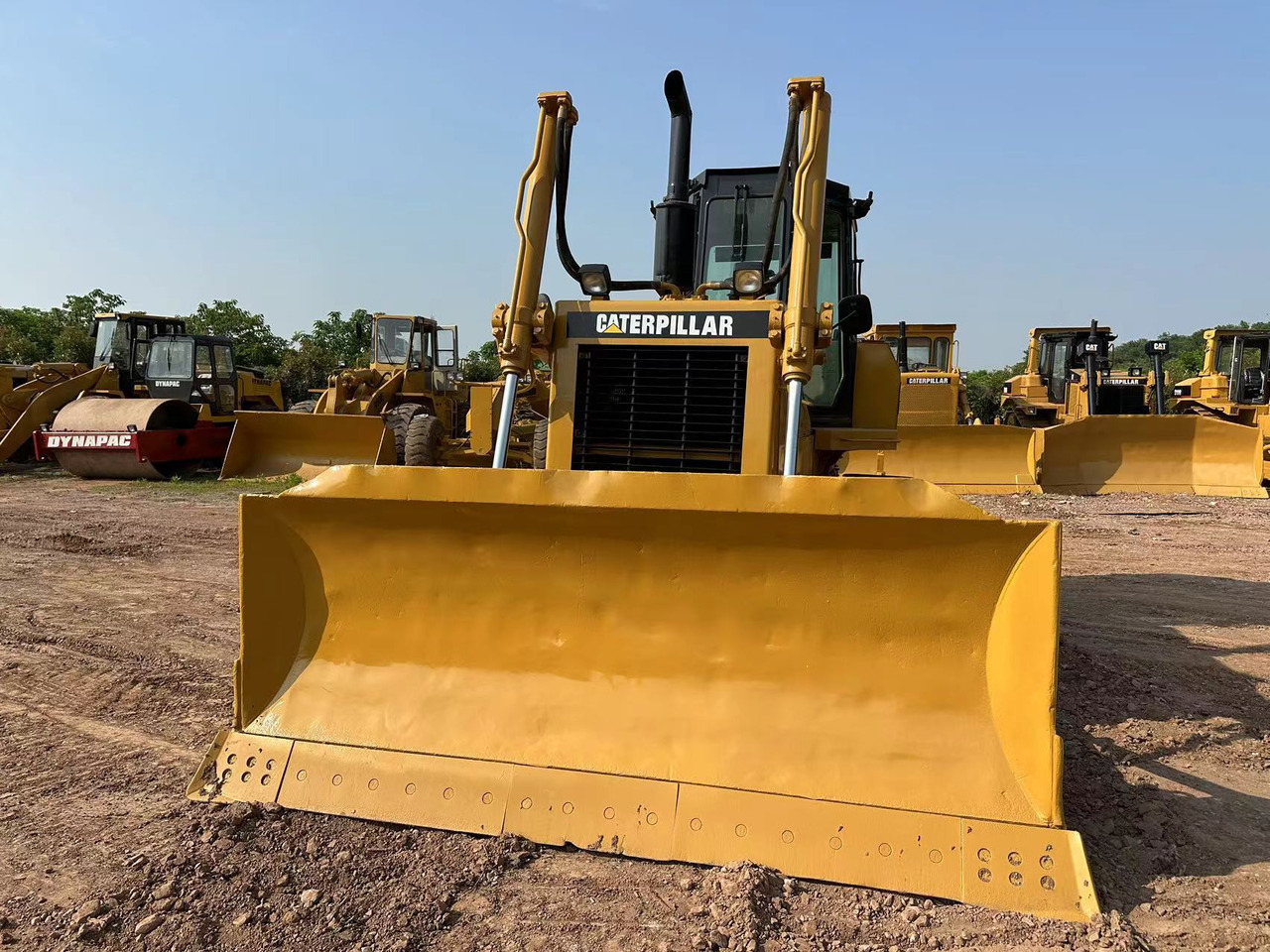 CATERPILLAR D6G Crawler Dozer - Булдожер: слика 4 CATERPILLAR D6G Crawler Dozer - Булдожер: слика 4