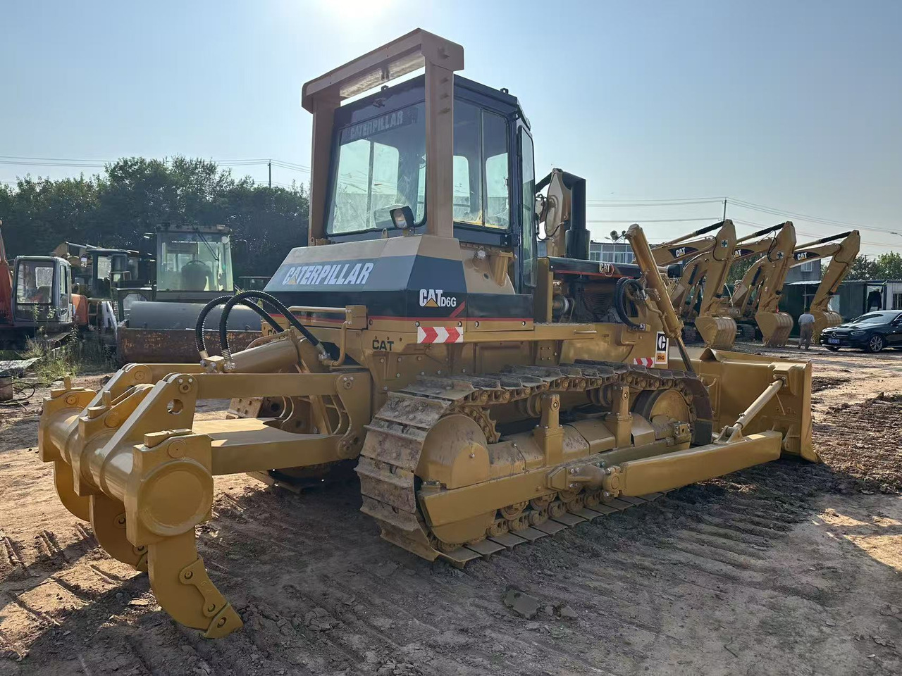 CATERPILLAR D6G - Булдожер: слика 1 CATERPILLAR D6G - Булдожер: слика 1