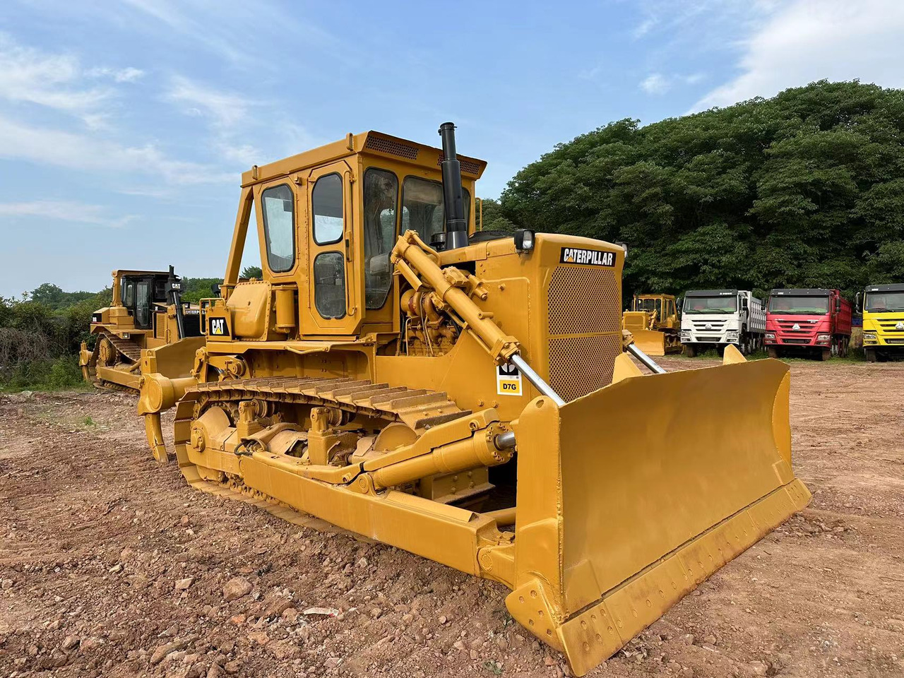 CATERPILLAR D7G - Булдожер: слика 1 CATERPILLAR D7G - Булдожер: слика 1