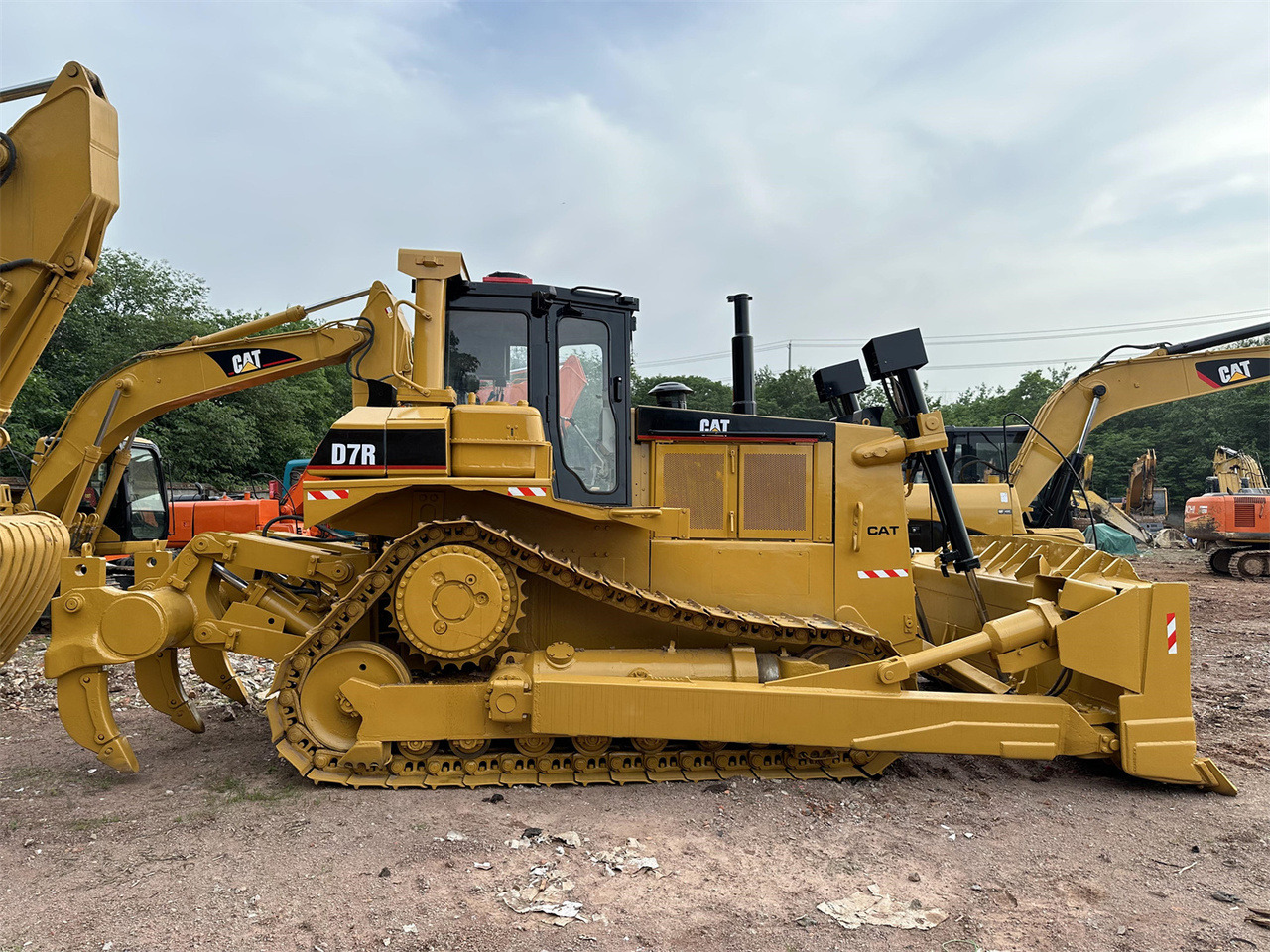 CATERPILLAR D7R - Булдожер: слика 5 CATERPILLAR D7R - Булдожер: слика 5