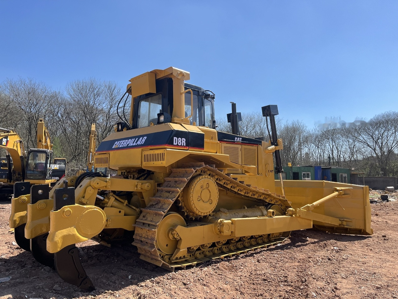 Булдожер CATERPILLAR D8R: слика 10