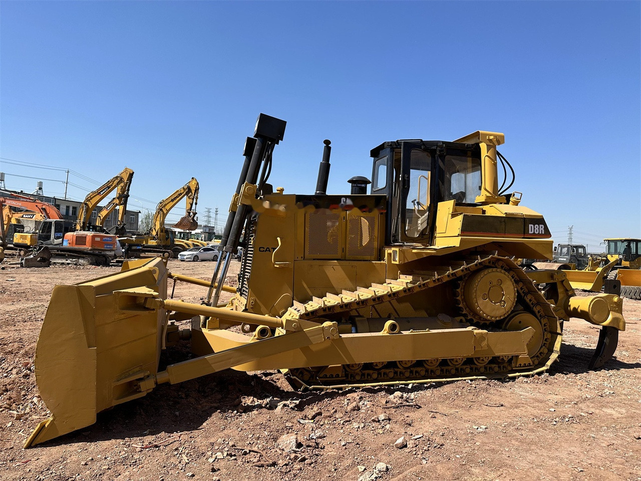 Булдожер CATERPILLAR D8R: слика 6