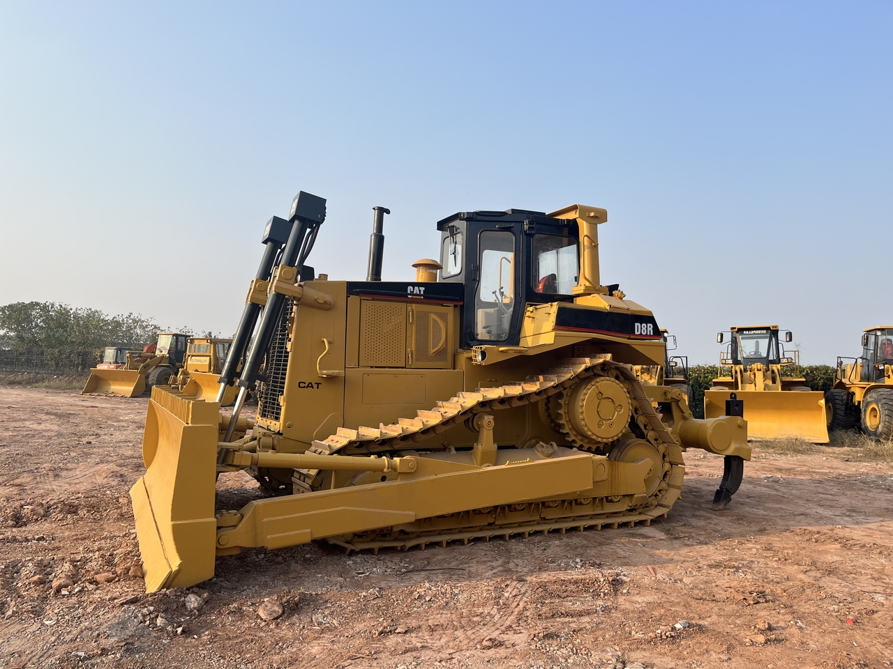 CATERPILLAR D8R - Булдожер: слика 2 CATERPILLAR D8R - Булдожер: слика 2