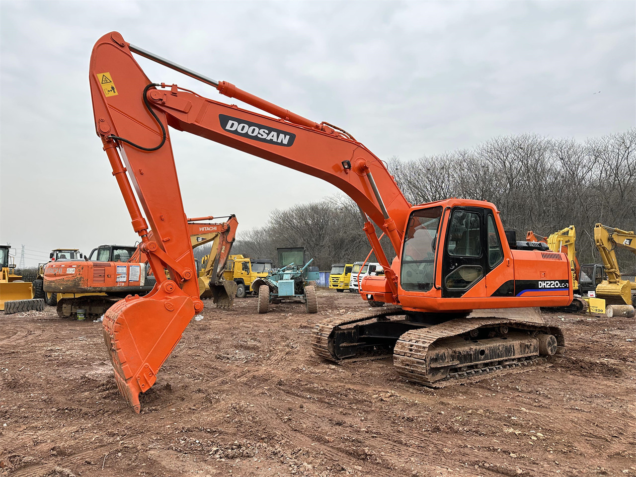 DOOSAN DH220 - Багер гасеничар: слика 4 DOOSAN DH220 - Багер гасеничар: слика 4