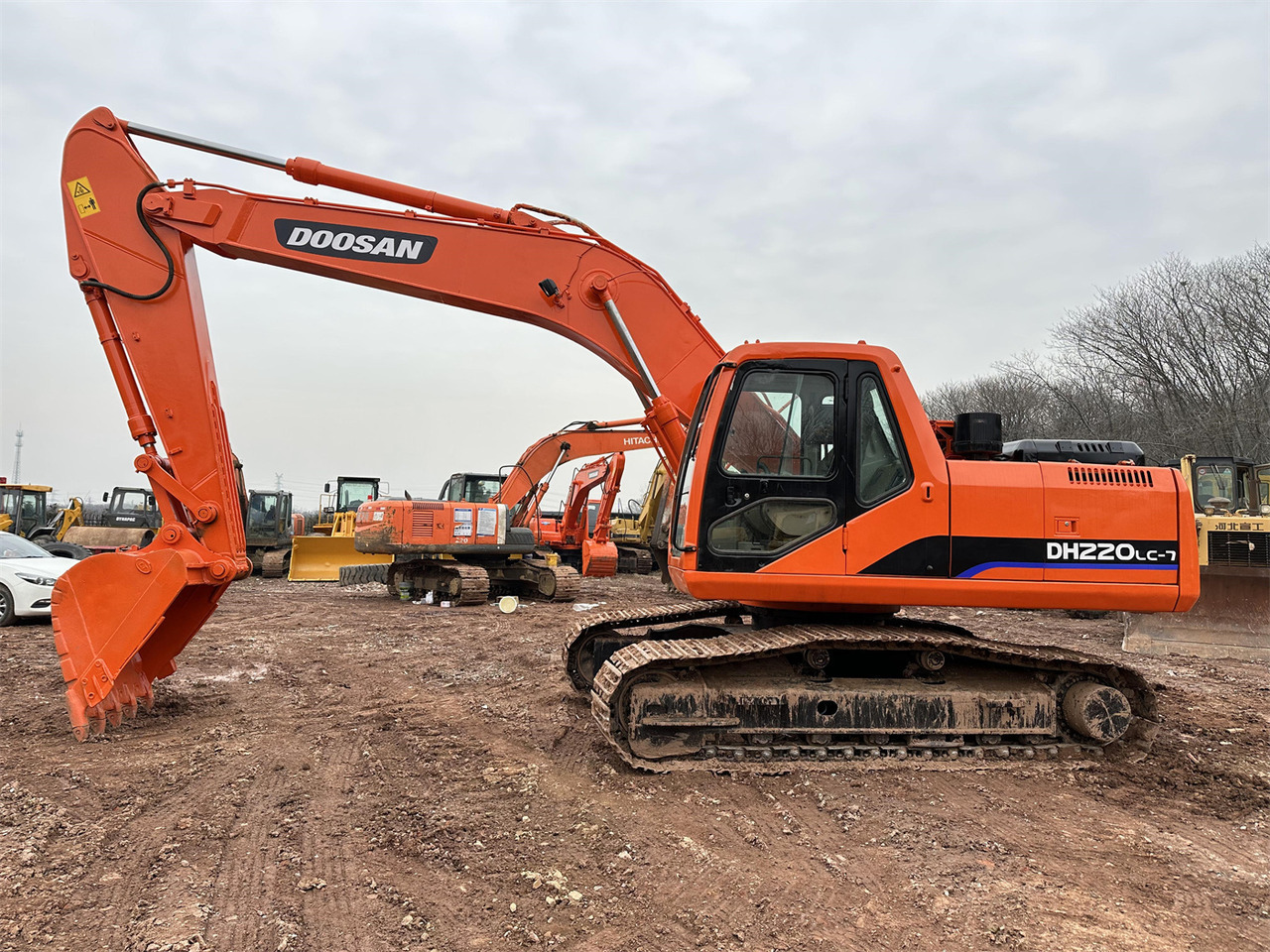 DOOSAN DH220 excavator - Багер гасеничар: слика 2 DOOSAN DH220 excavator - Багер гасеничар: слика 2