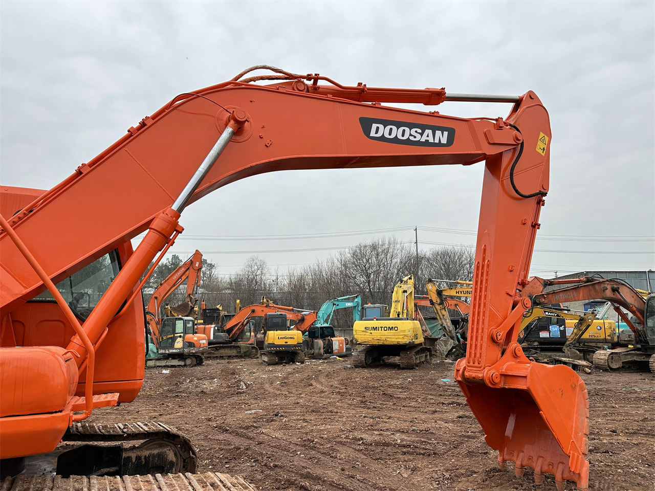 DOOSAN DH220 excavator - Багер гасеничар: слика 4 DOOSAN DH220 excavator - Багер гасеничар: слика 4