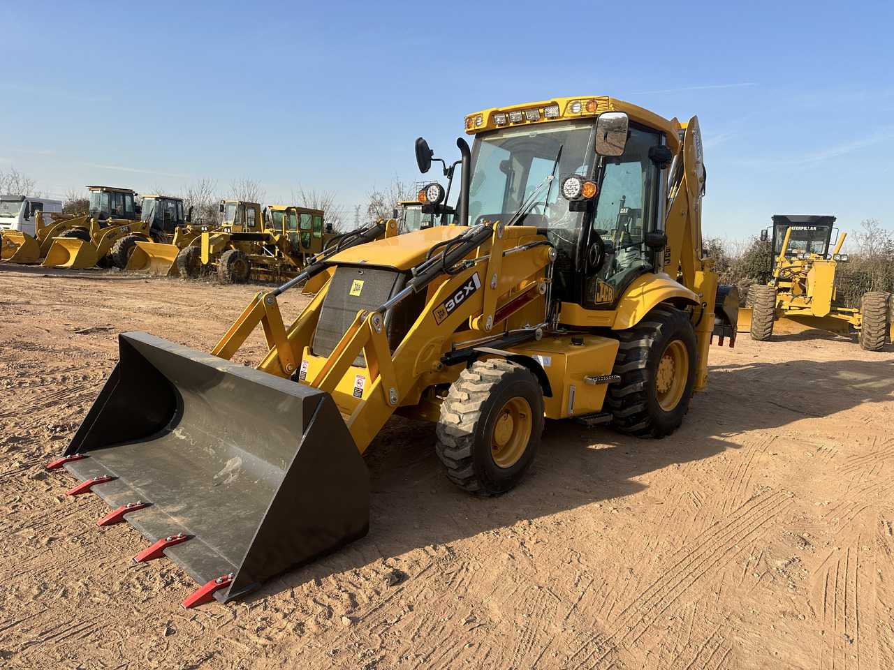 JCB 3CX - Ровокопач: слика 1 JCB 3CX - Ровокопач: слика 1