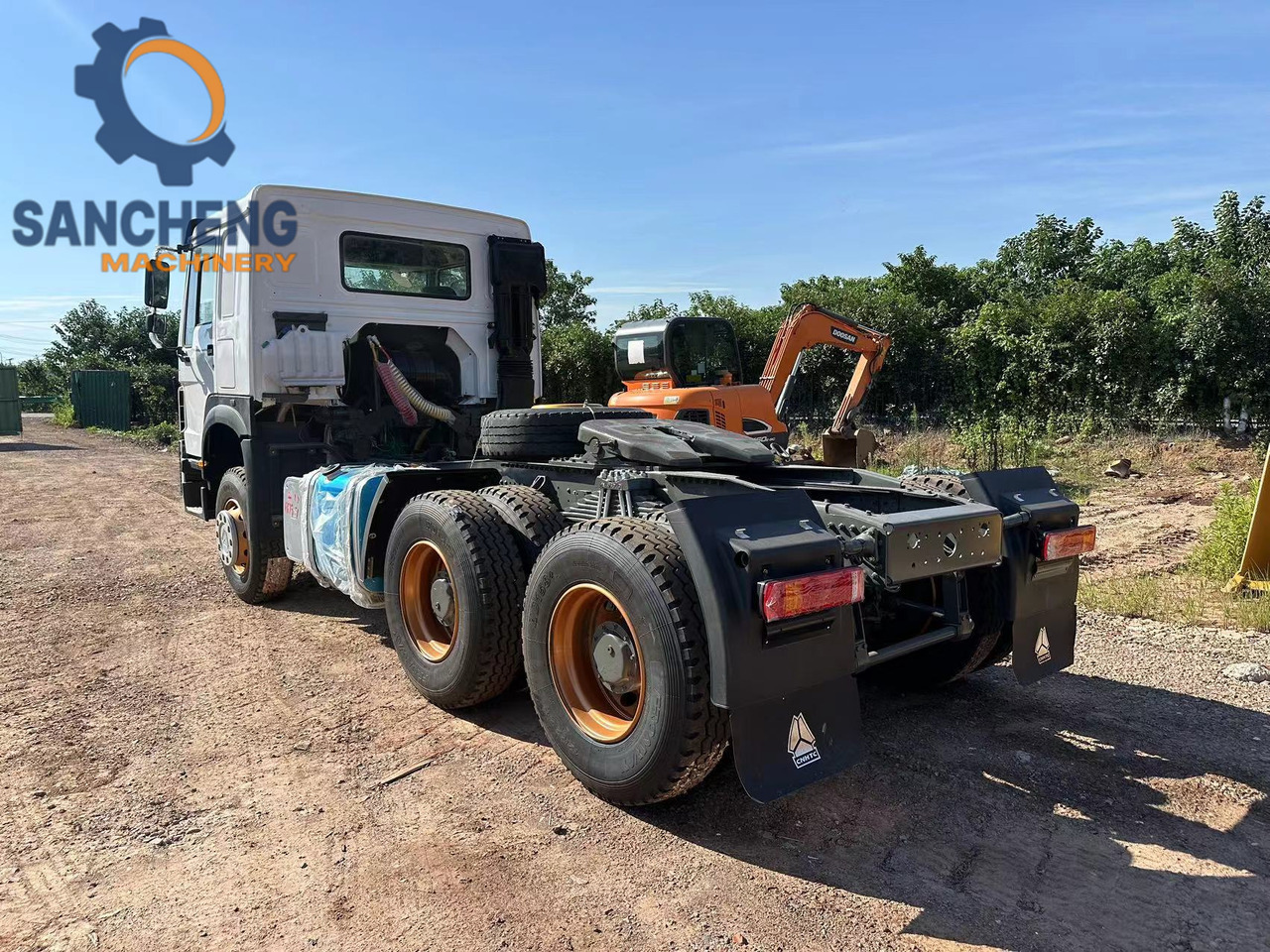 SINOTRUK HOWO Truck Head 371 - Камион влекач: слика 5 SINOTRUK HOWO Truck Head 371 - Камион влекач: слика 5