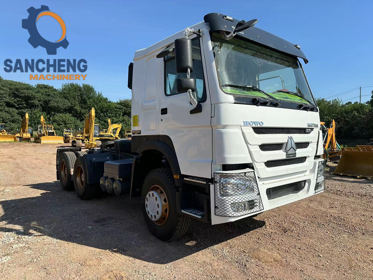 SINOTRUK HOWO Truck Head 371 - Камион влекач: слика 2 SINOTRUK HOWO Truck Head 371 - Камион влекач: слика 2