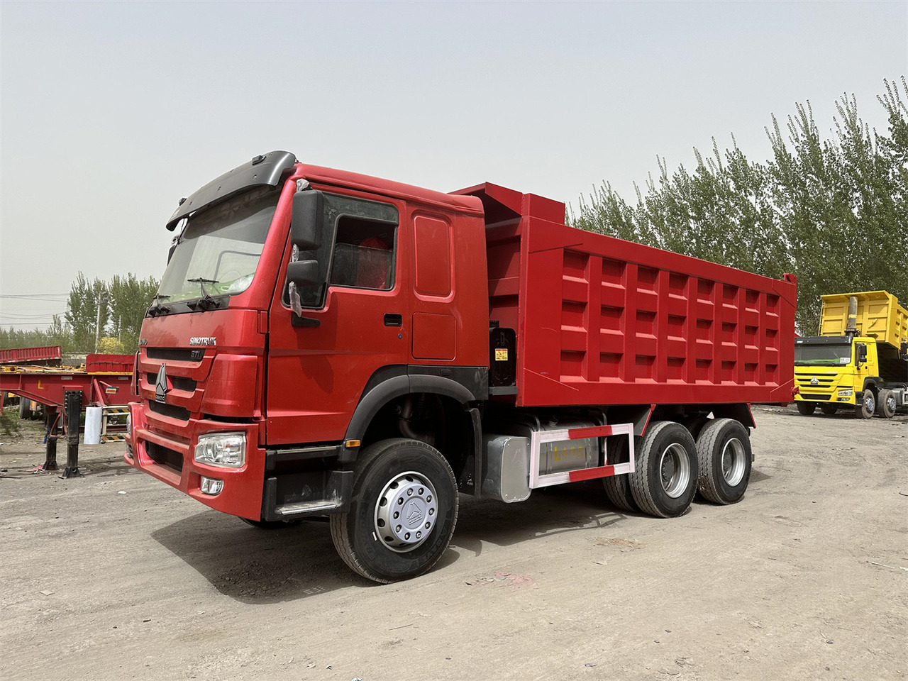 SINOTRUK Howo Dump truck 371 - Кипер: слика 1 SINOTRUK Howo Dump truck 371 - Кипер: слика 1