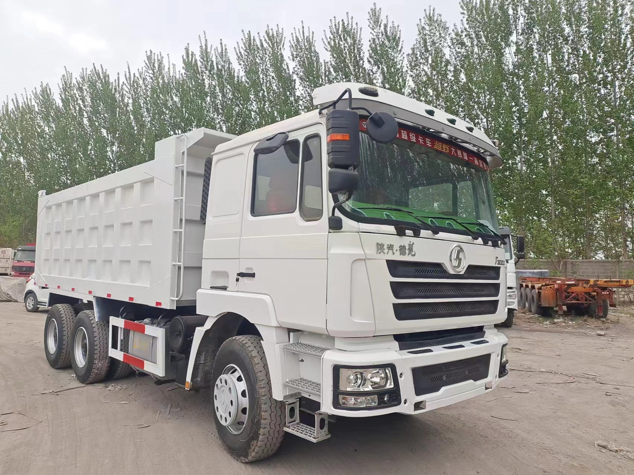 Shacman F3000 Dump Truck - Кипер: слика 2 Shacman F3000 Dump Truck - Кипер: слика 2