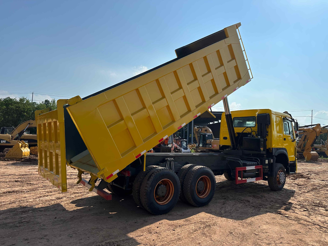 Sinotruk HOWO 400hp 6X4 - Кипер: слика 3 Sinotruk HOWO 400hp 6X4 - Кипер: слика 3