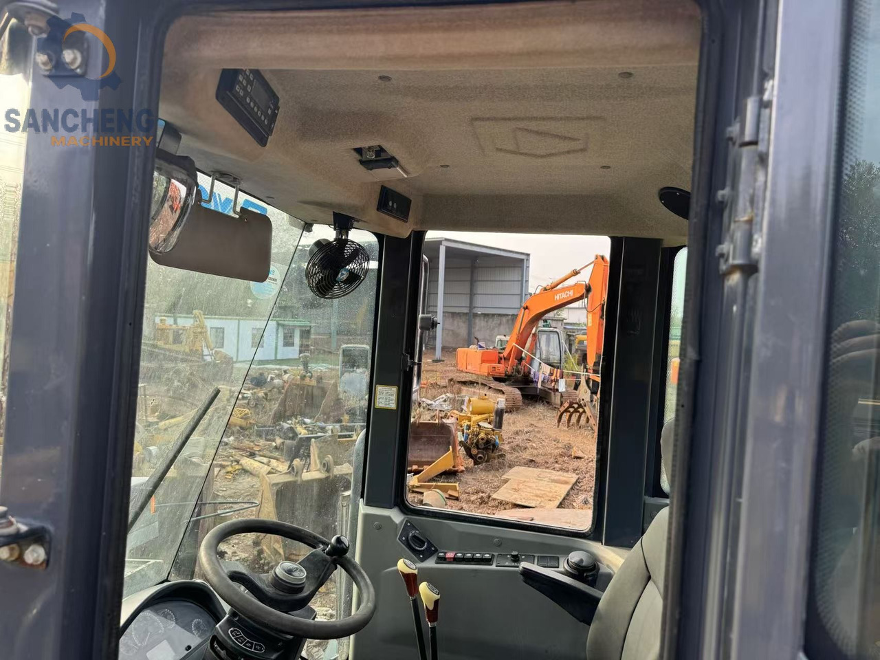 XCMG LW500F - Натоварувач на тркала: слика 2 XCMG LW500F - Натоварувач на тркала: слика 2