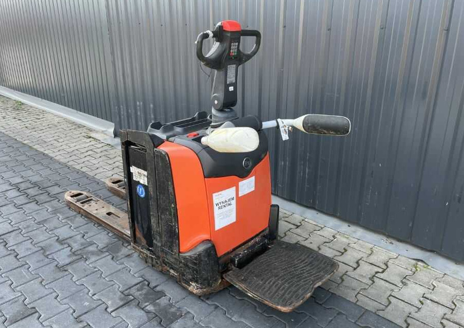 BT LPE200 - Вилушкар за палети: слика 3 BT LPE200 - Вилушкар за палети: слика 3