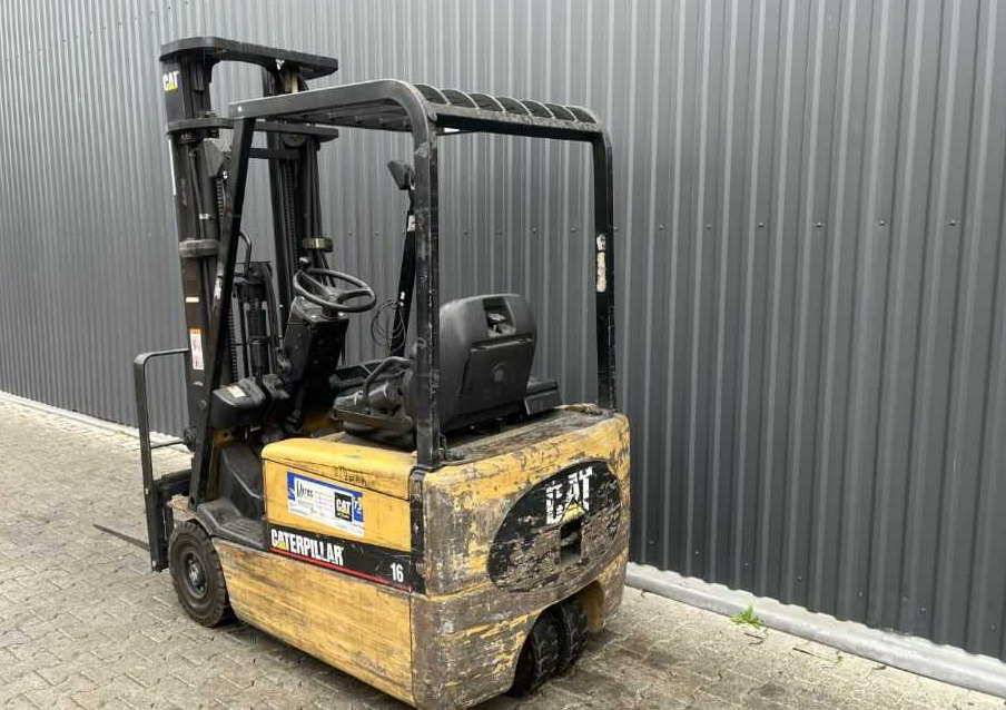 CAT Lift Trucks EP16KT - Електричен вилушкар: слика 3 CAT Lift Trucks EP16KT - Електричен вилушкар: слика 3