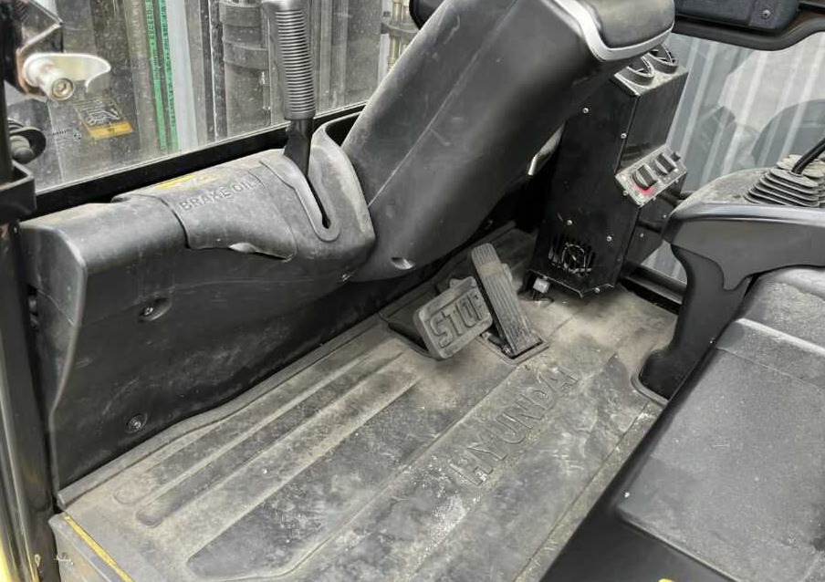 Лизинг на  Hyundai 25B-9 Hyundai 25B-9: слика 10