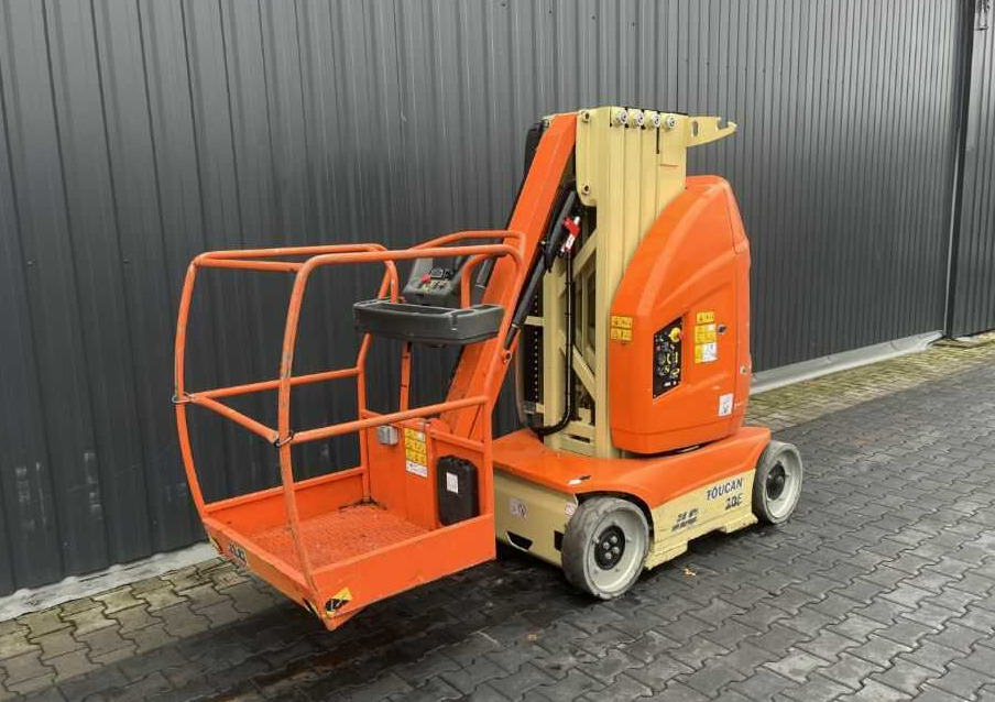 JLG Toucan 10EA - Вертикален јарболски подигнувач: слика 1 JLG Toucan 10EA - Вертикален јарболски подигнувач: слика 1