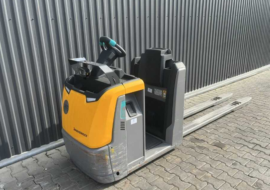 Jungheinrich ECE225 - Вилушкар за подигање роба: слика 1 Jungheinrich ECE225 - Вилушкар за подигање роба: слика 1